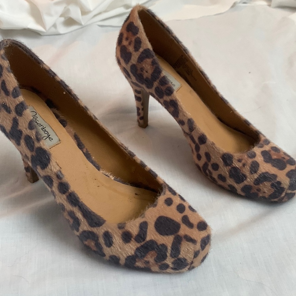 Cheetah print heels size 6.5